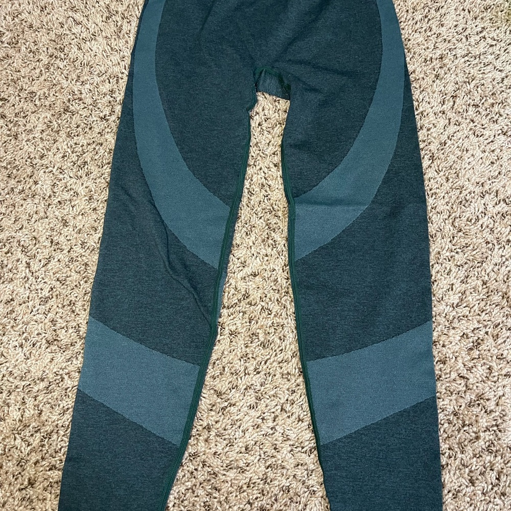 victoria’s secret pink green leggings
